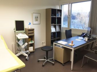 Sprechzimmer der Urologie am Stephanshorn